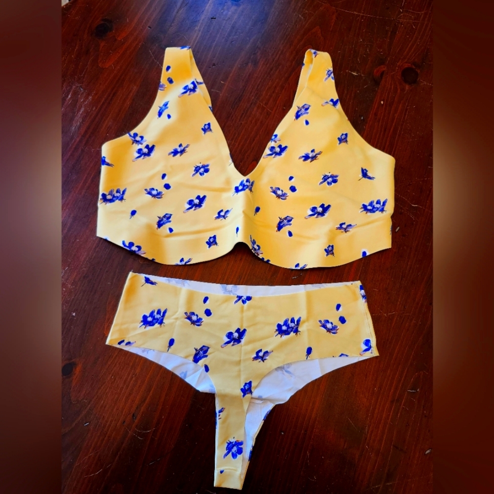 Parade Universal Plunge Bra and High Rise Thong Set Yellow Ground Floral Size 3+